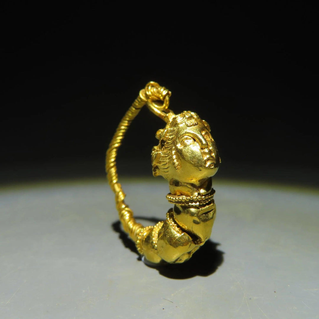 Ancient Greek Gold Earring with Exquisite Female Head - 4th Century BCE | Museum Florida