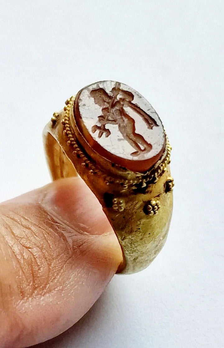 Ancient Greek Gold Ring with Red Intaglio - 1st Millennium CE | Iranian Royal Family