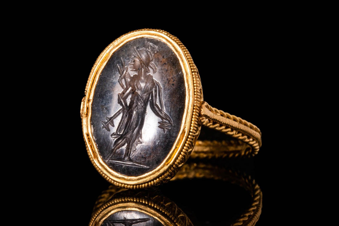 Roman Gold Smoky Quartz Intaglio Ring - 2nd to 3rd Century CE | Mars Motif