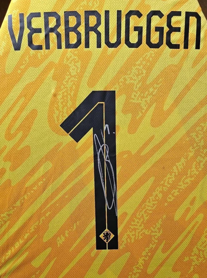 Bart Verbruggen 1 Holland Euro 2024 - Match Issued Shirt Signed | Jongste Goalkeeper