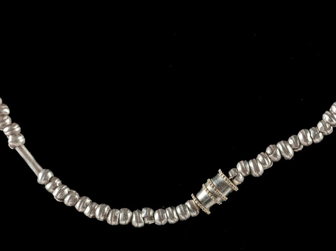 Pre-Columbian Chimu Silver Necklace - 11th to 15th Century CE | Tumi Tweezer Pendant