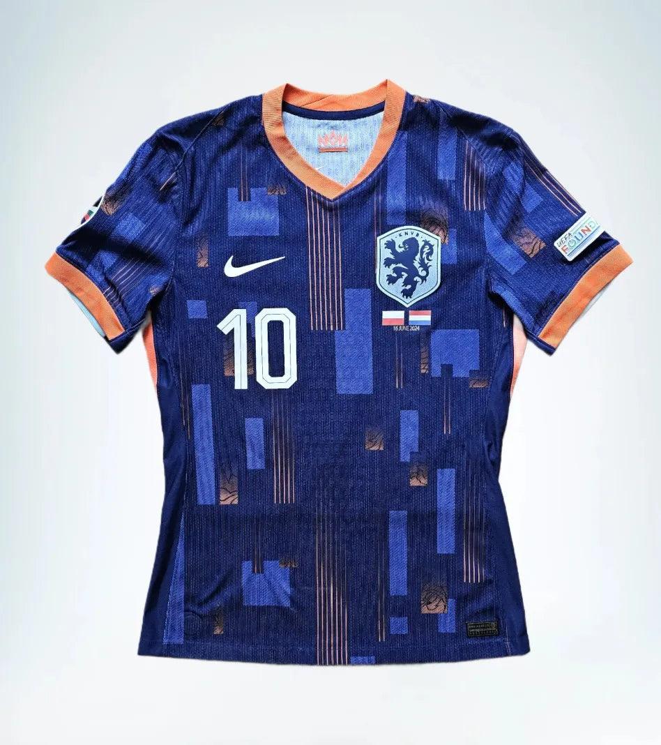 Memphis Depay 10 Holland Euro 2024 Uit - Match Worn Shirt Gesigneerd | Iconische haarband