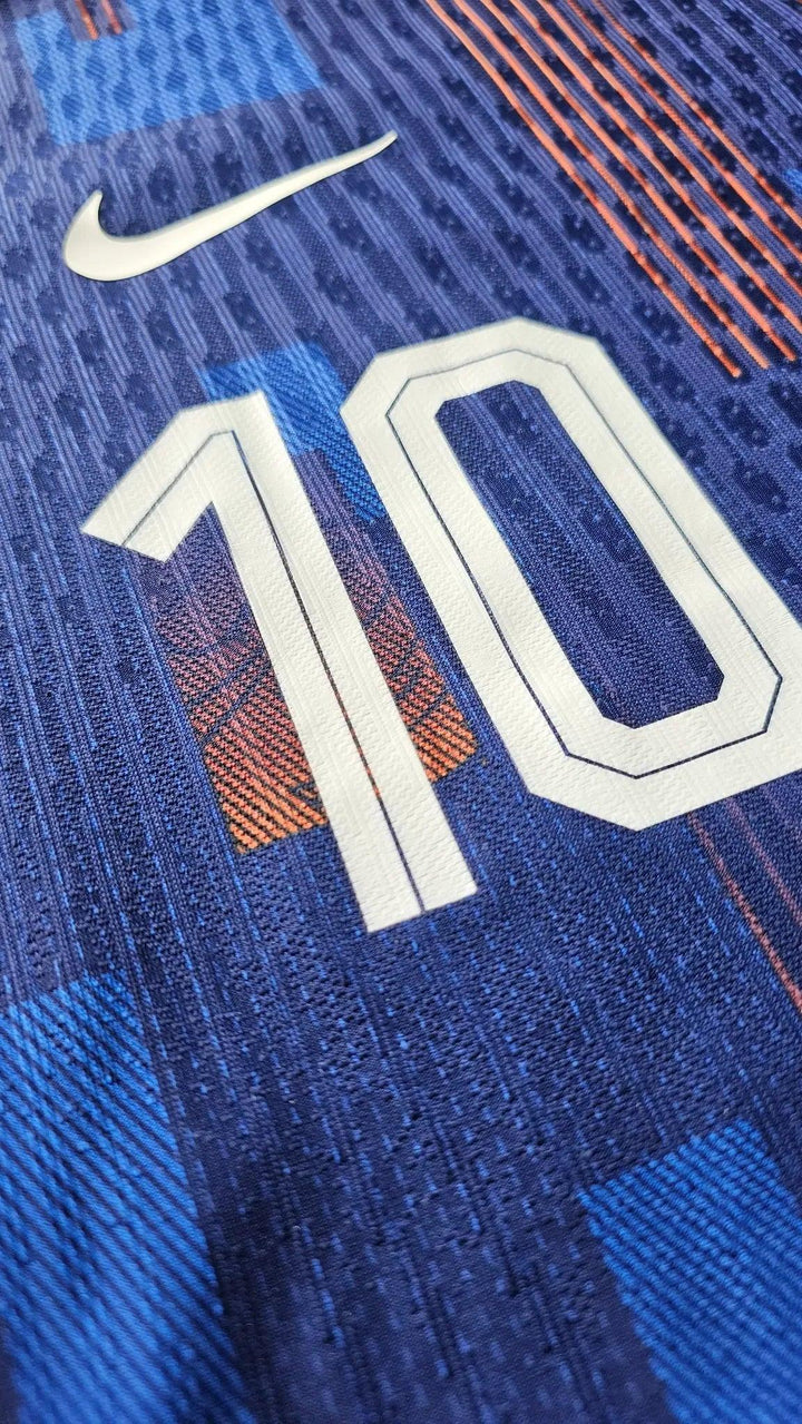 Memphis Depay 10 Holland Euro 2024 Uit - Match Worn Shirt Gesigneerd | Iconische haarband