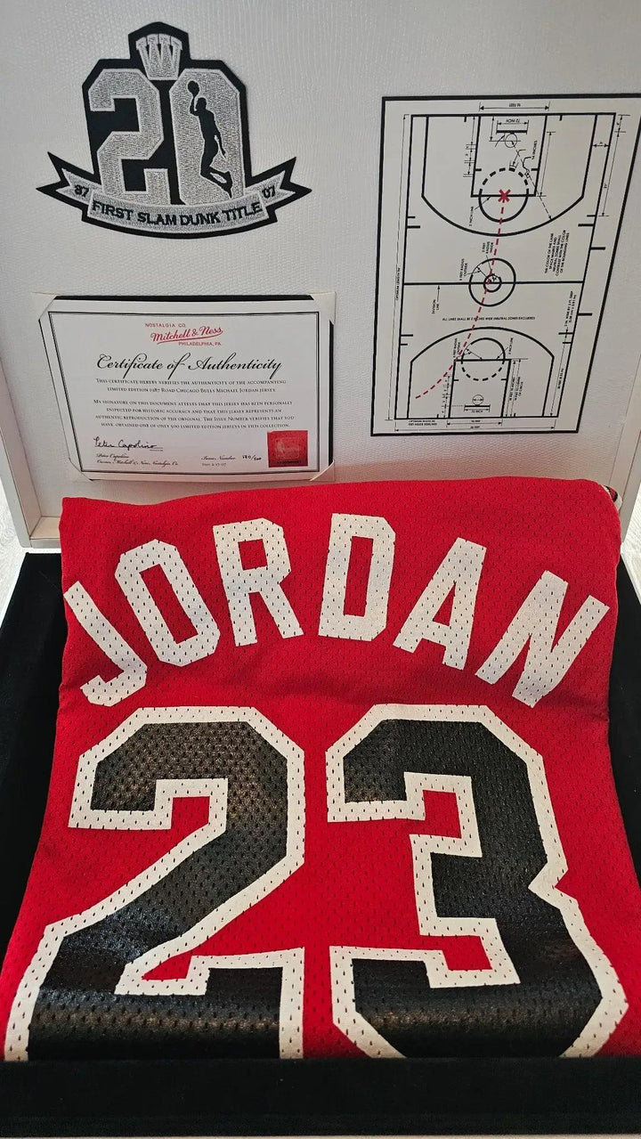 Michael Jordan 23 Chicago Bulls 1987 - M&N Limited Edition 170/500 | Slam Dunk Contest