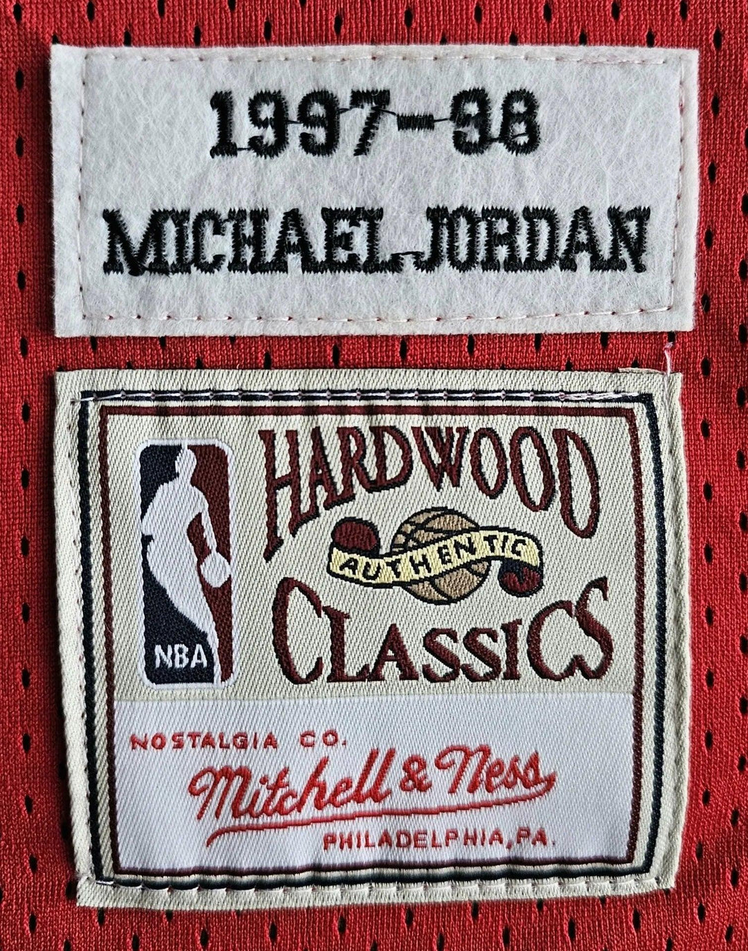 Michael Jordan 23 Chicago Bulls Home - Signed Basketball Jersey | PSA/DNA