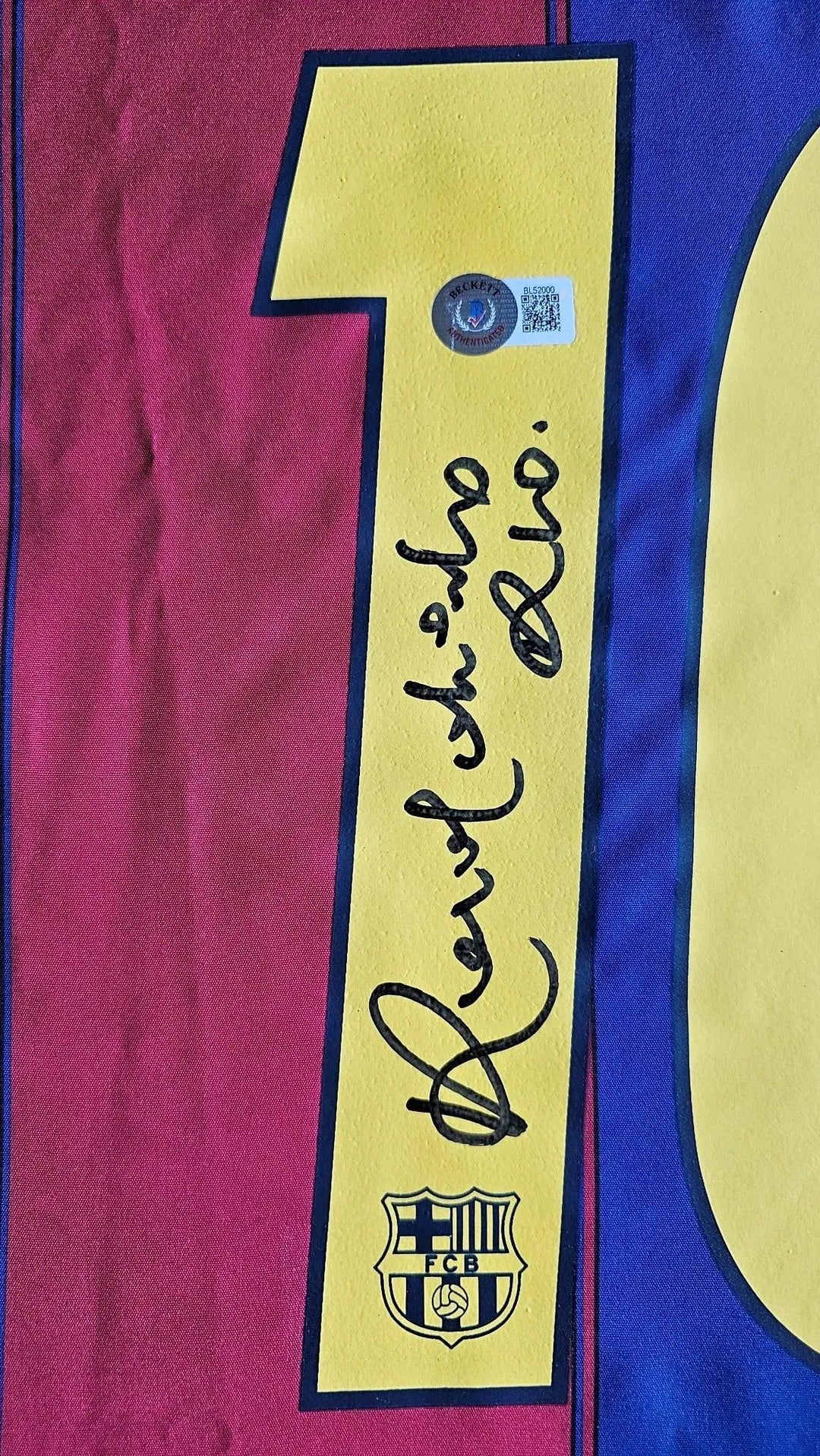 Ronaldinho 10 Barcelona 2003-2004 Home - Signed Soccer Shirt | Samba Magic Unleashed