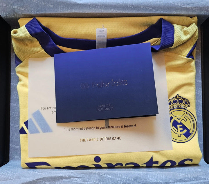 Thibaut Courtois 1 Real Madrid - Signed Player Worn | Final Training Before Wembley